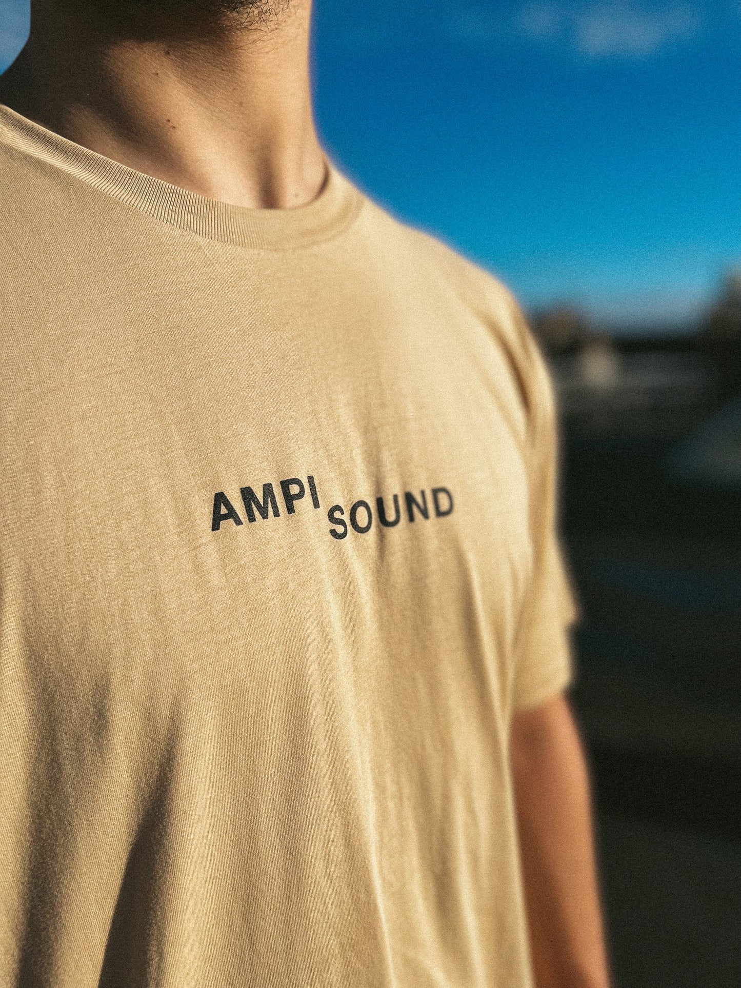 AMPISOUND // SAND TYPO TEE